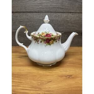 Royal Albert Ruby Celebration Ribbon Collection Christmas Teapot 7”